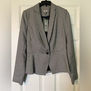 NWT Worthington Black and White Houndstooth Fitted Blazer - Size 4